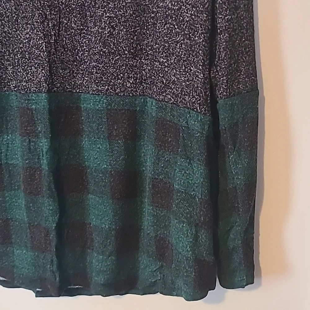 Stylish Black Green Lace Plaid Top Maurices Size XXL Lightweight Long Sleeves - Picture 4 of 8
